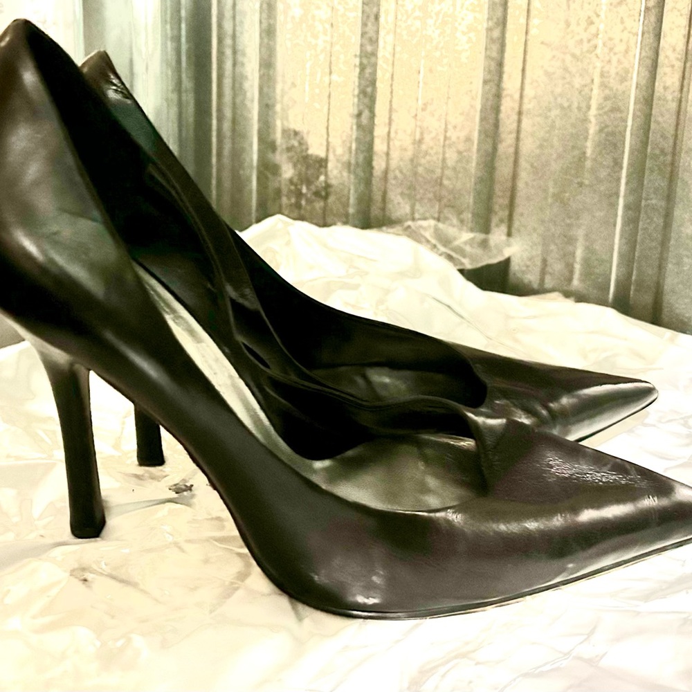 Guess Black Leather Stiletto Heels